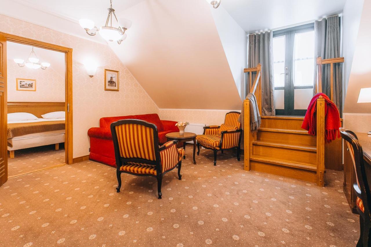 Arensburg Boutique Hotel & Spa Куресааре Екстериор снимка